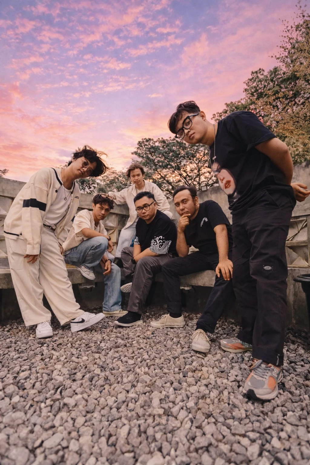 photo by Samid (@midjourneyy_)